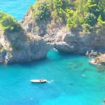 Il Pettirosso Otel *