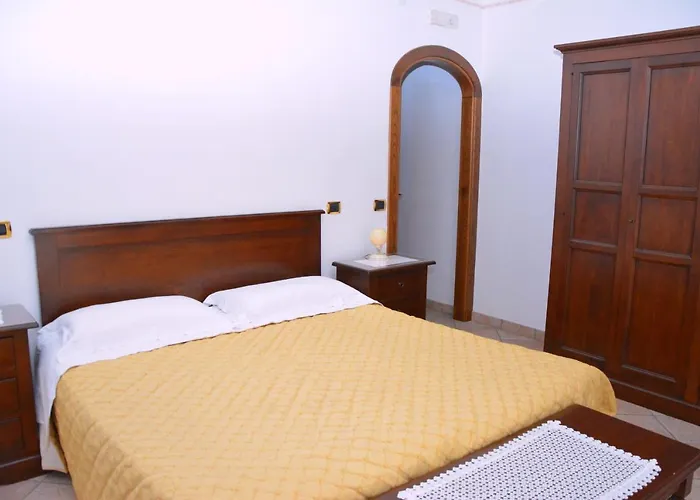 Il Pettirosso Otel *